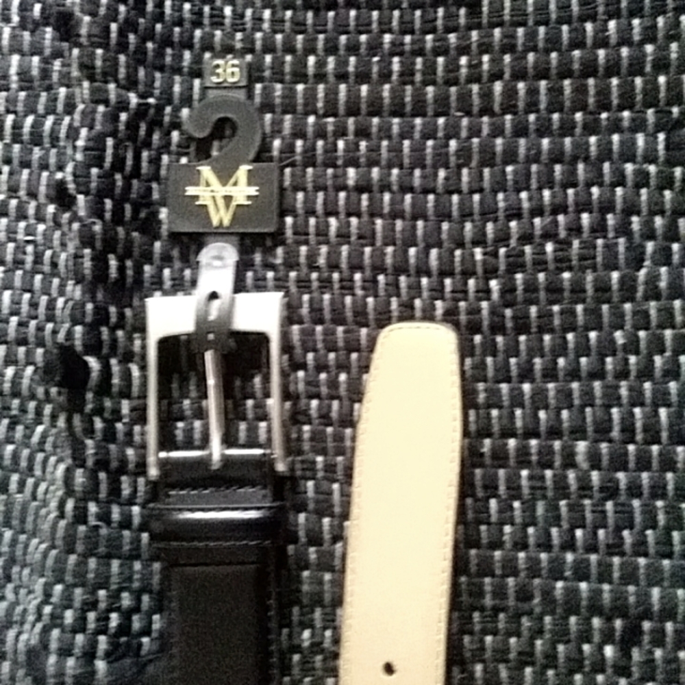 Brand New The Mens Wharehouse black leather belt size 36.